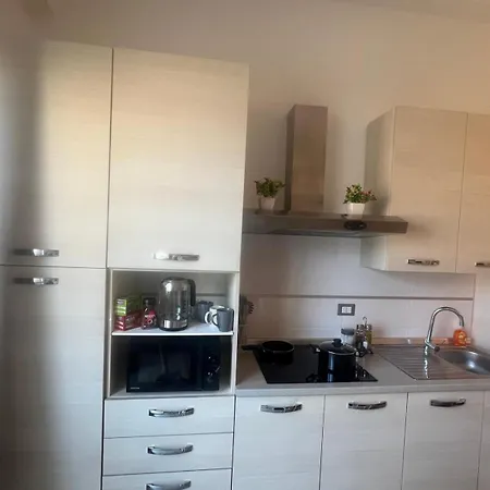 Casa Mole, Roma * מרינו