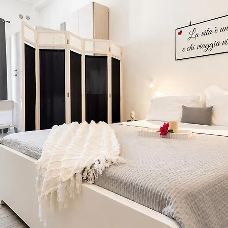 Casa Mole, Roma * Marino